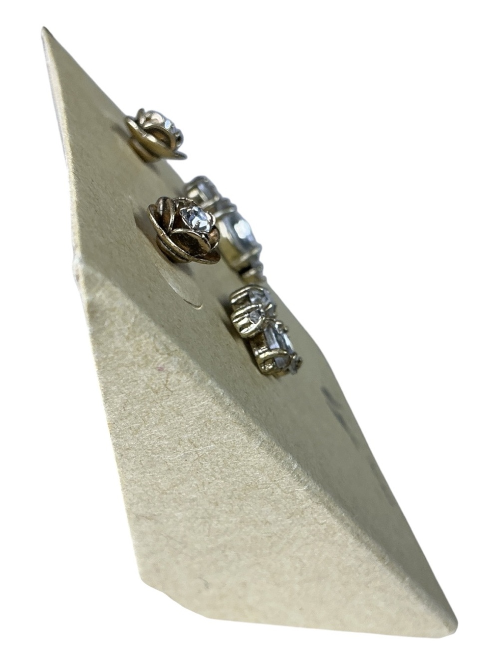Chloe + Isabel NWT Coquette Regencycore Whimsigoth Bridal Minimalist Earring Set - Picture 3 of 4